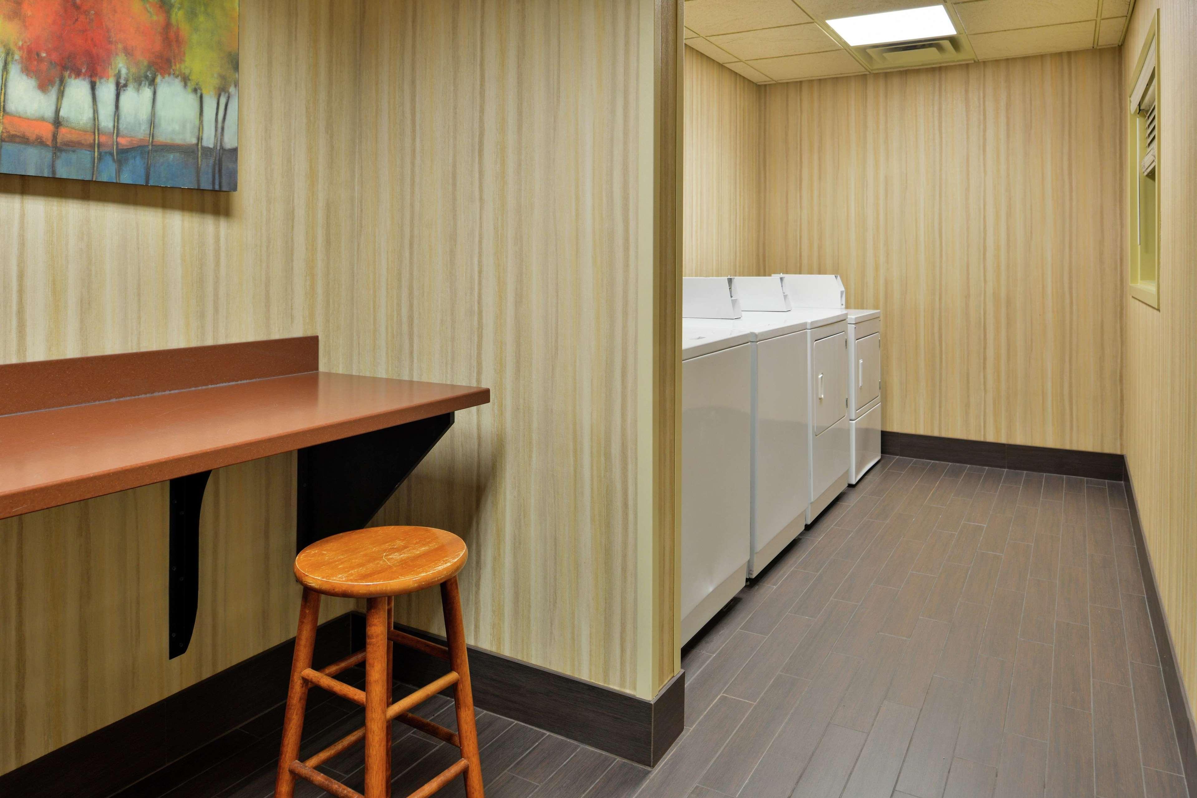 Hampton Inn Idaho Falls / Airport Bagian luar foto