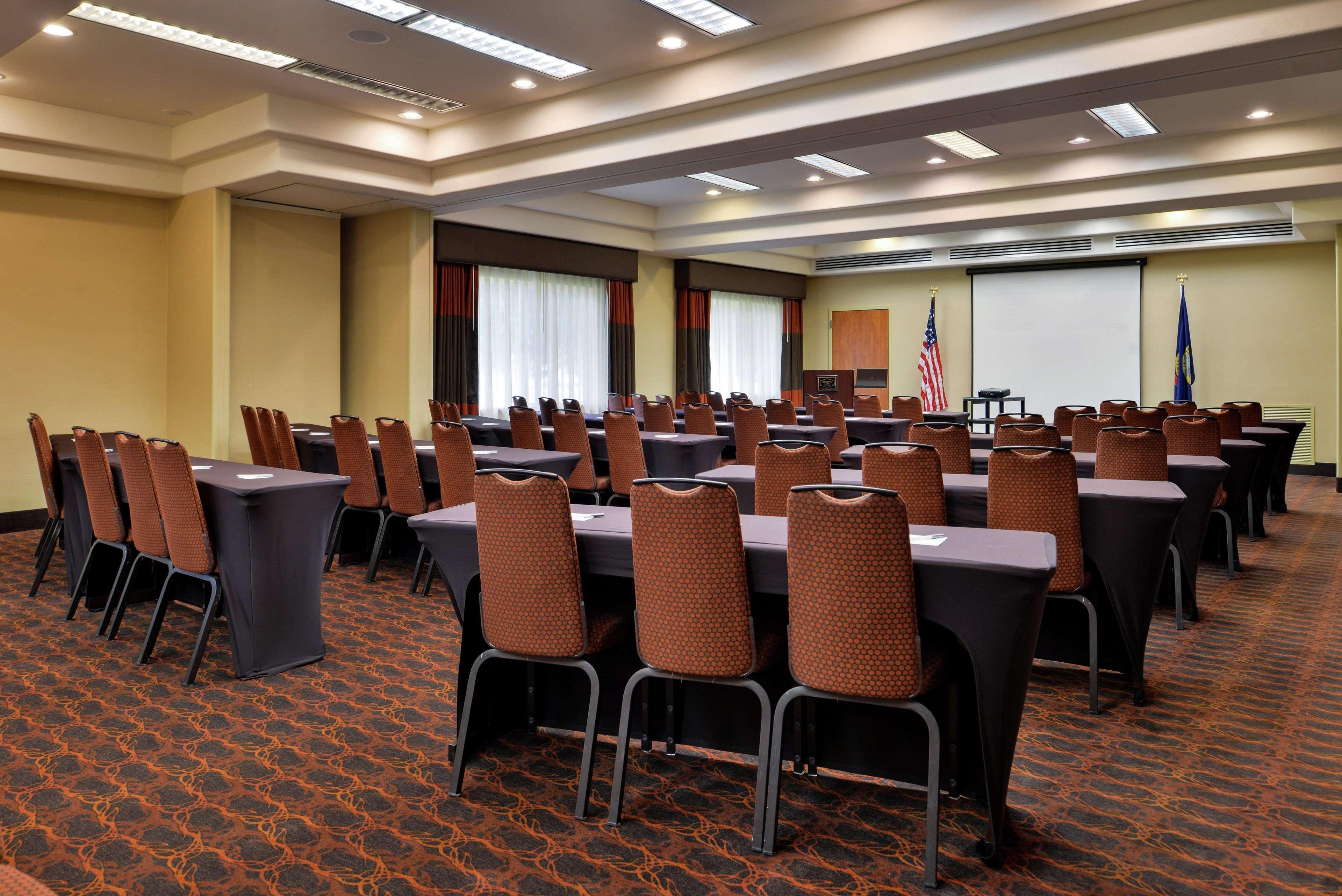 Hampton Inn Idaho Falls / Airport Bagian luar foto