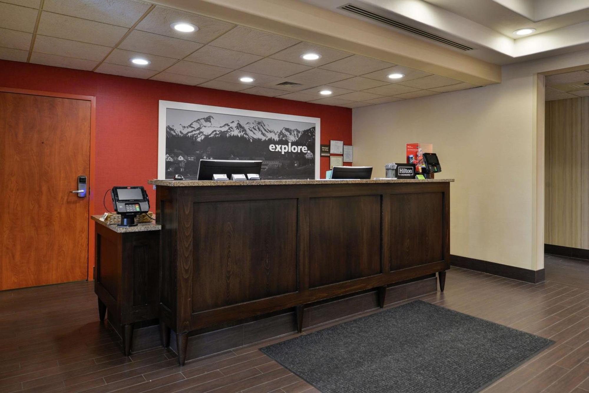 Hampton Inn Idaho Falls / Airport Bagian luar foto