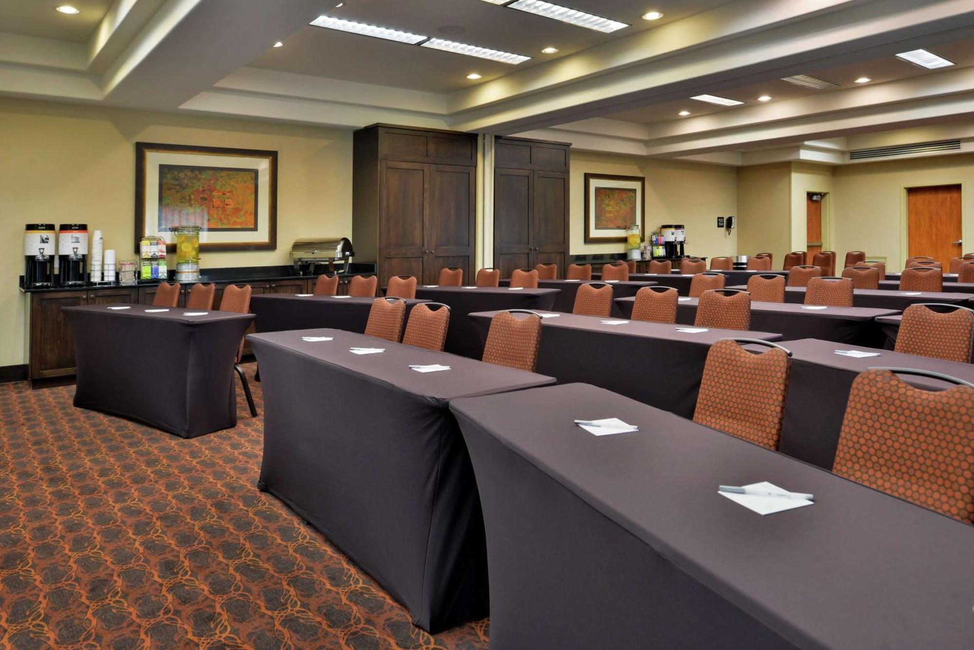 Hampton Inn Idaho Falls / Airport Bagian luar foto