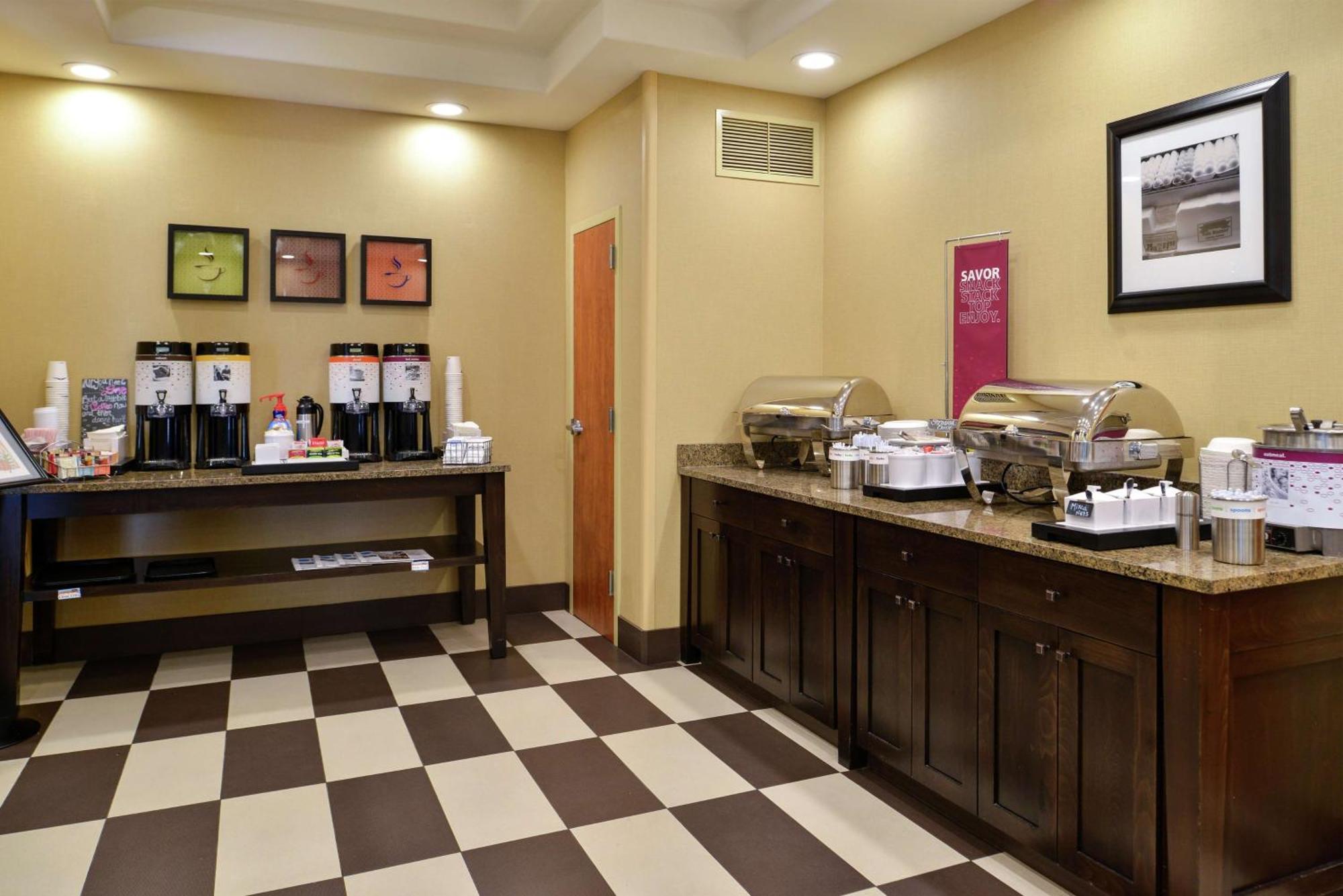 Hampton Inn Idaho Falls / Airport Bagian luar foto