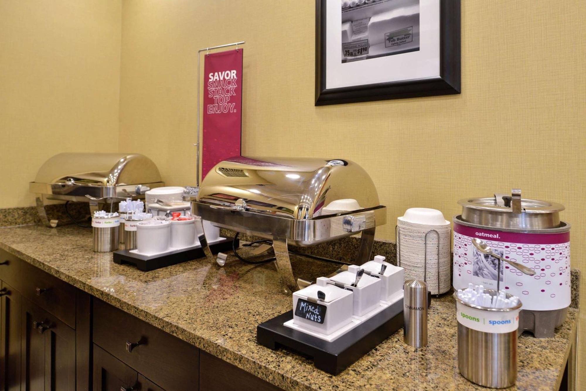 Hampton Inn Idaho Falls / Airport Bagian luar foto